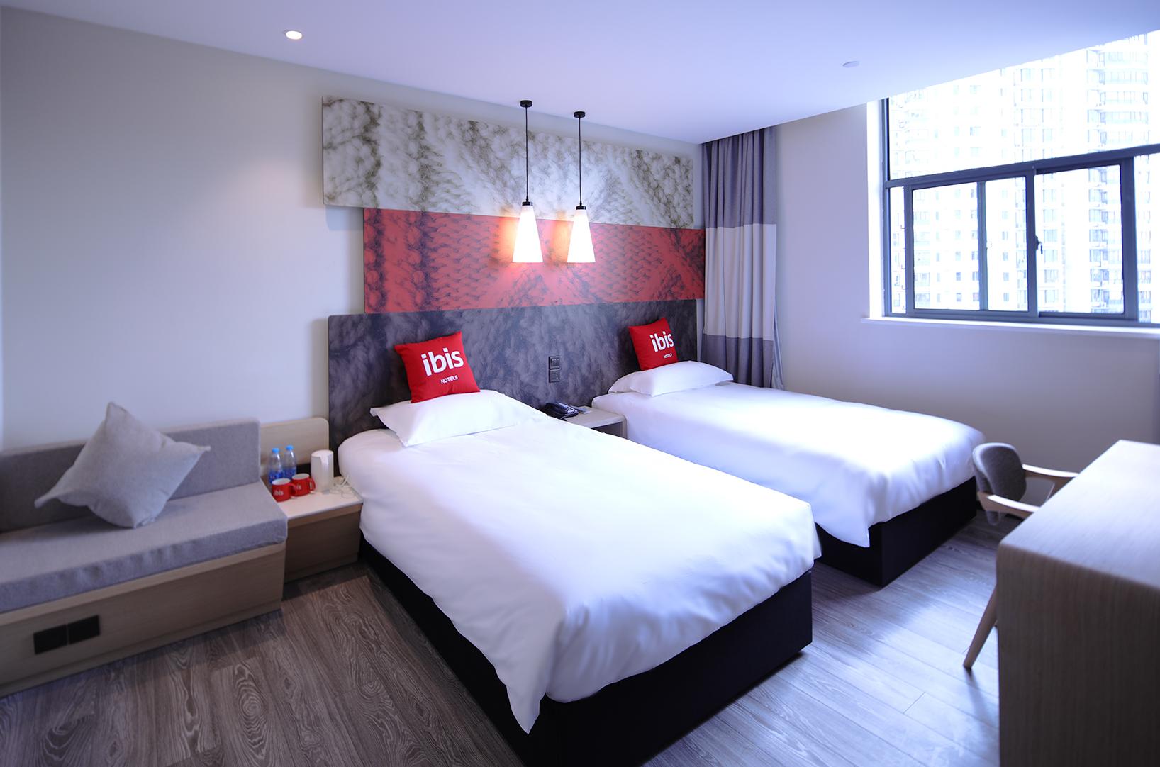 Ibis Shanghai Changshou Road Hotel מראה חיצוני תמונה