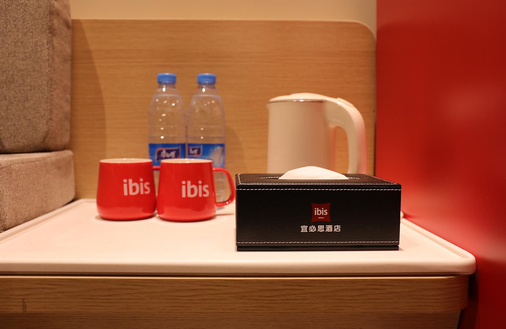 Ibis Shanghai Changshou Road Hotel מראה חיצוני תמונה