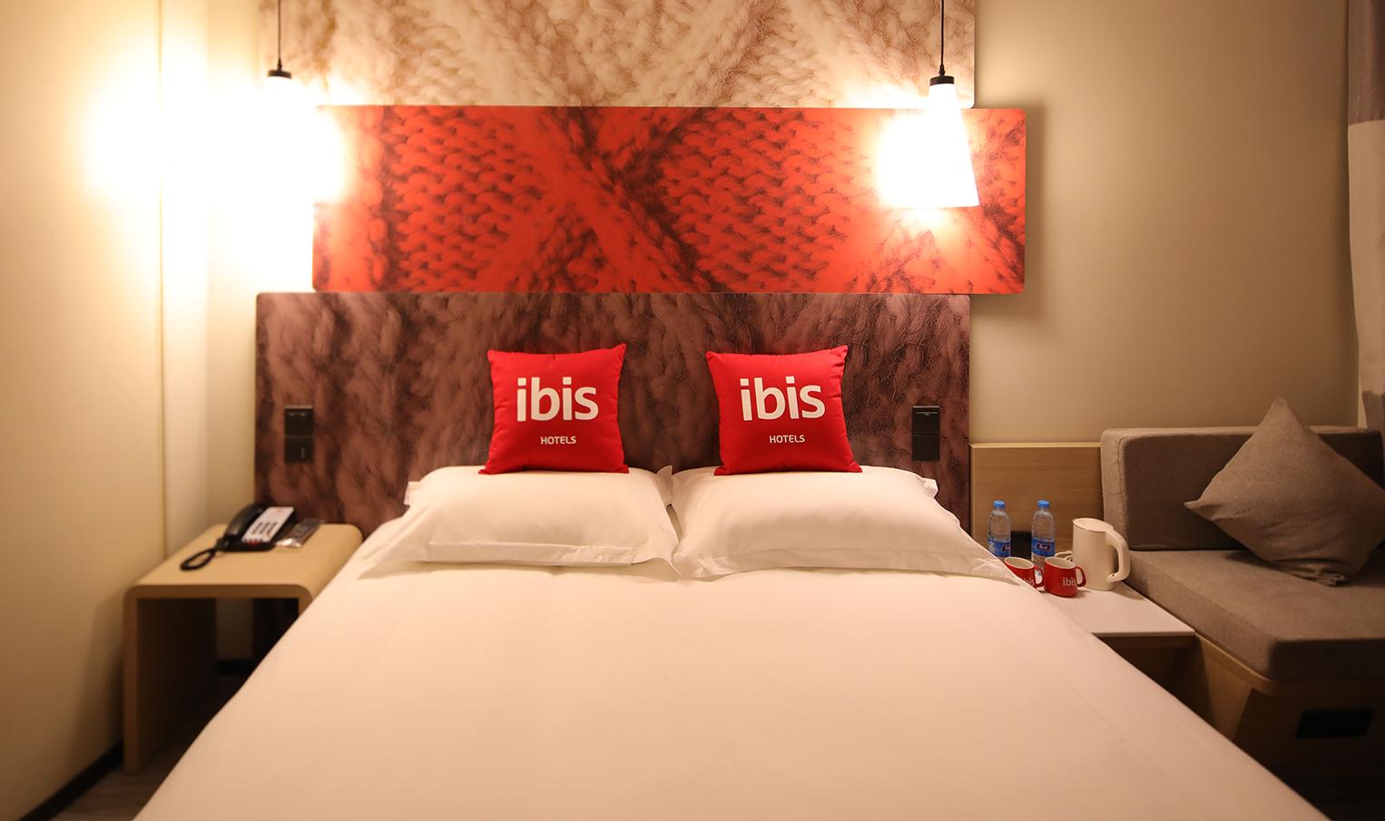 Ibis Shanghai Changshou Road Hotel מראה חיצוני תמונה