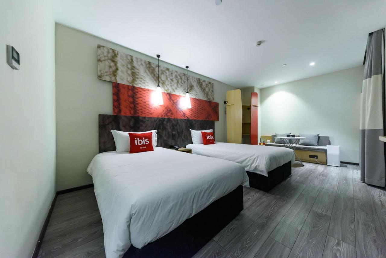 Ibis Shanghai Changshou Road Hotel מראה חיצוני תמונה