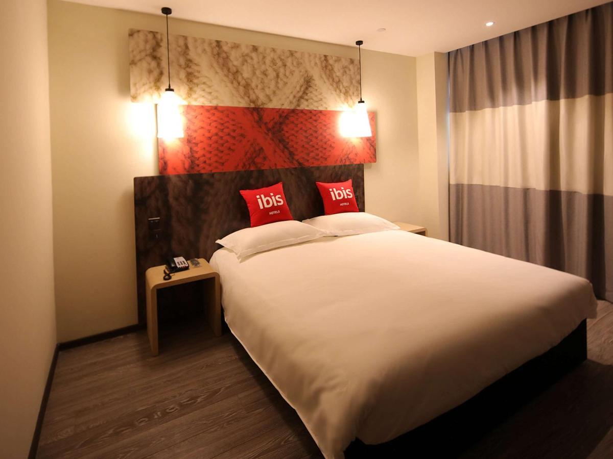 Ibis Shanghai Changshou Road Hotel מראה חיצוני תמונה
